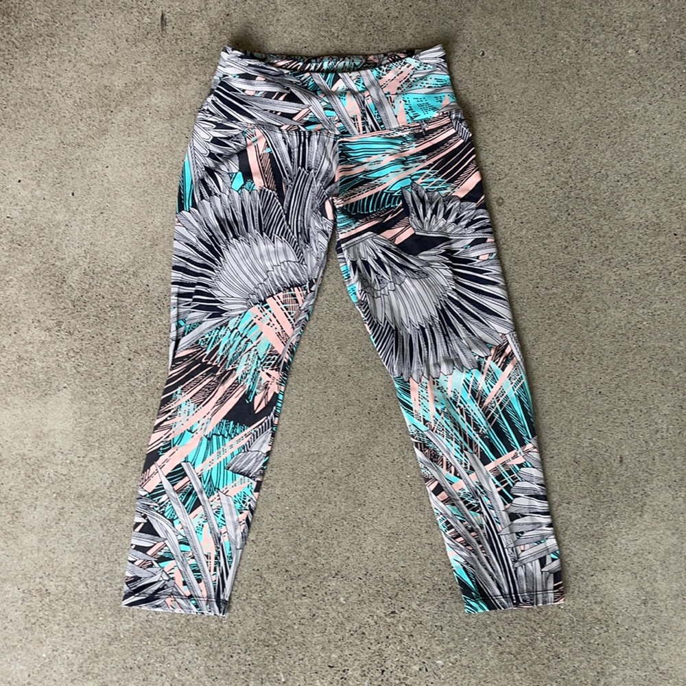Koral Cropped Leggings